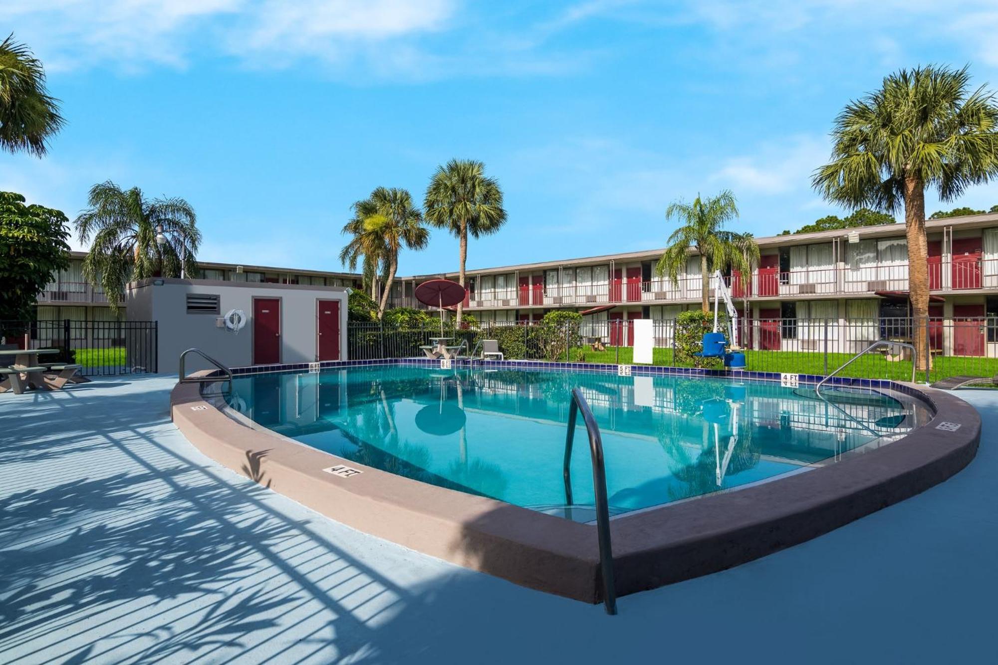 Flamingo Suites- An Extended Stay Hotel Vero Beach, Fl Exterior foto